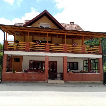 Apartman Dunja I Milos Μόκρα Γκόρα Εξωτερικό φωτογραφία